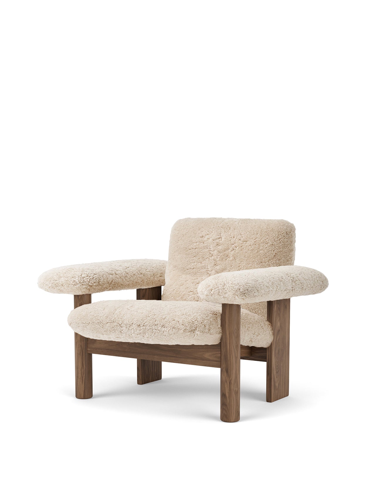 Brasilia Lounge Chair, Low Back｜シープスキン張りのラウンジチェア