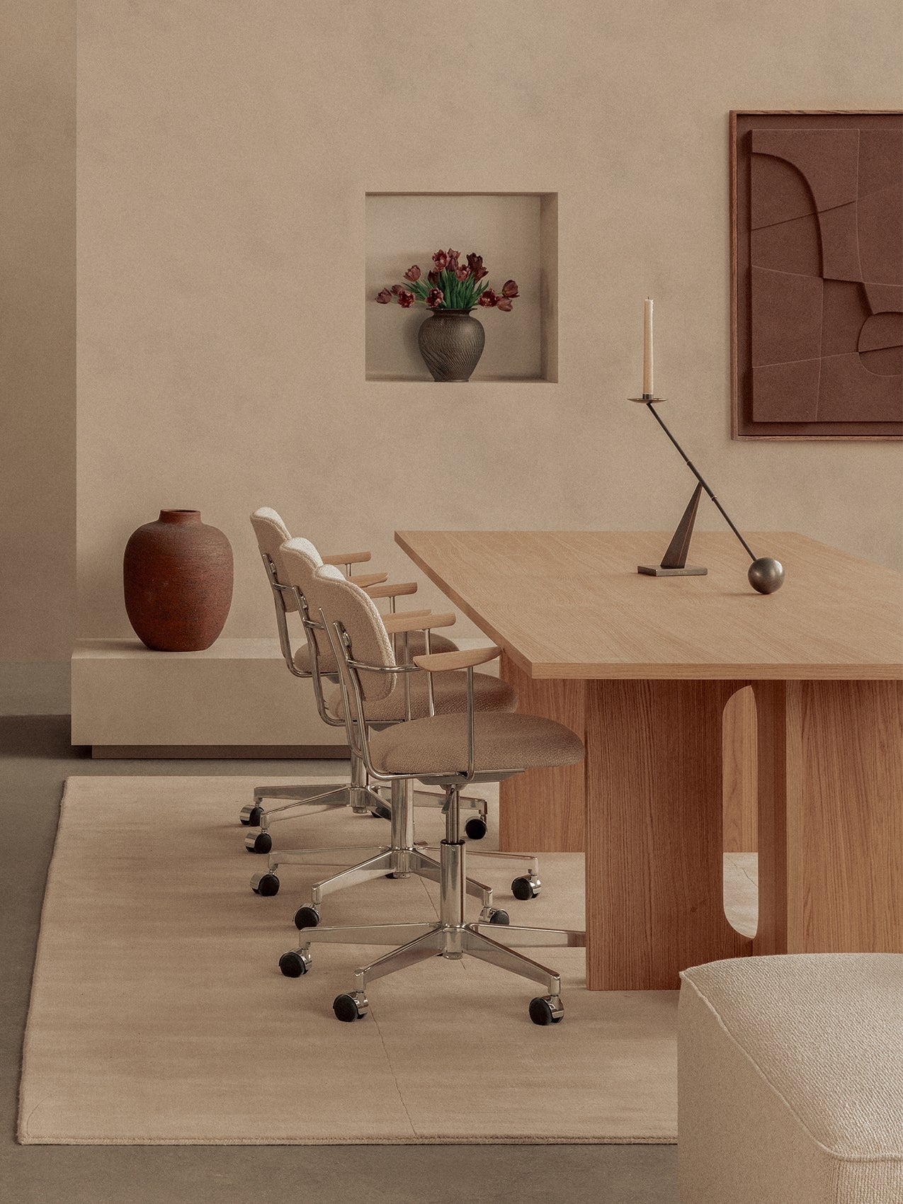 Co Task Chair, Fully Upholstered w/armrest, Aluminium base