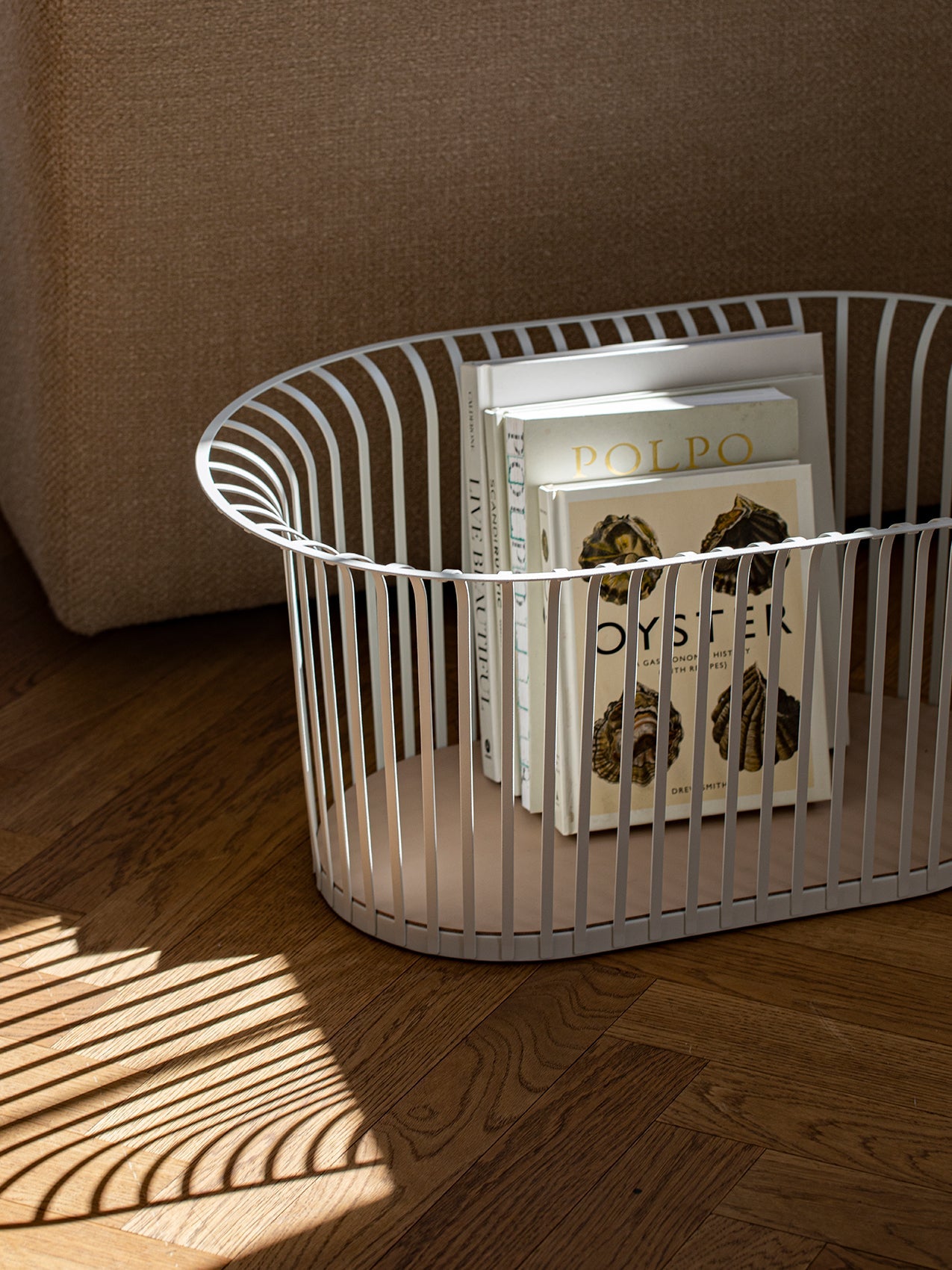 リボンバスケット | Norm Architectsによるモダンな収納バスケット