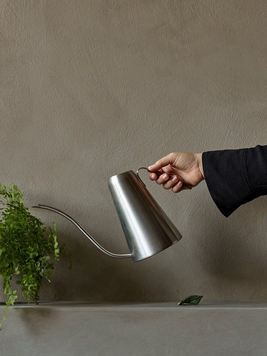 Hydrous Watering Can