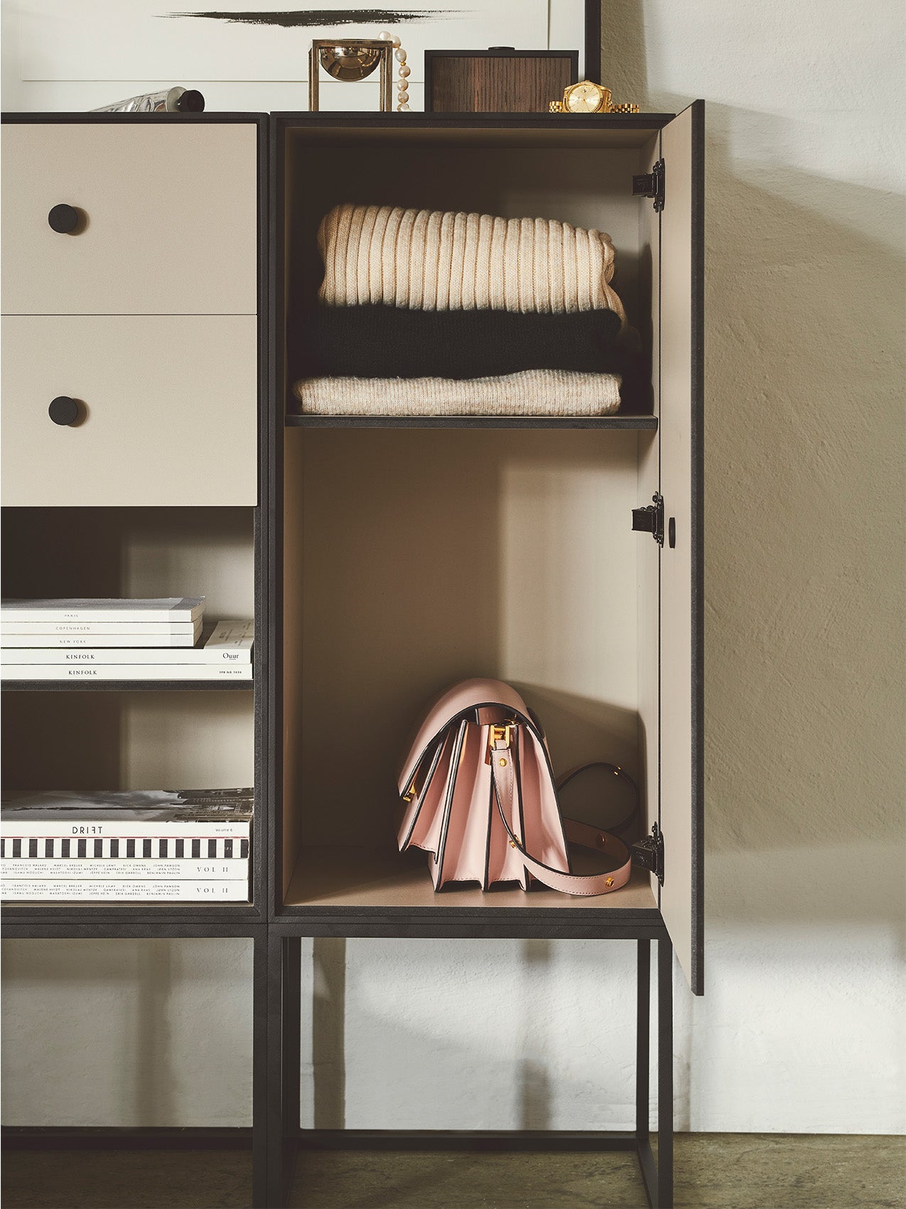 Frame Shelf