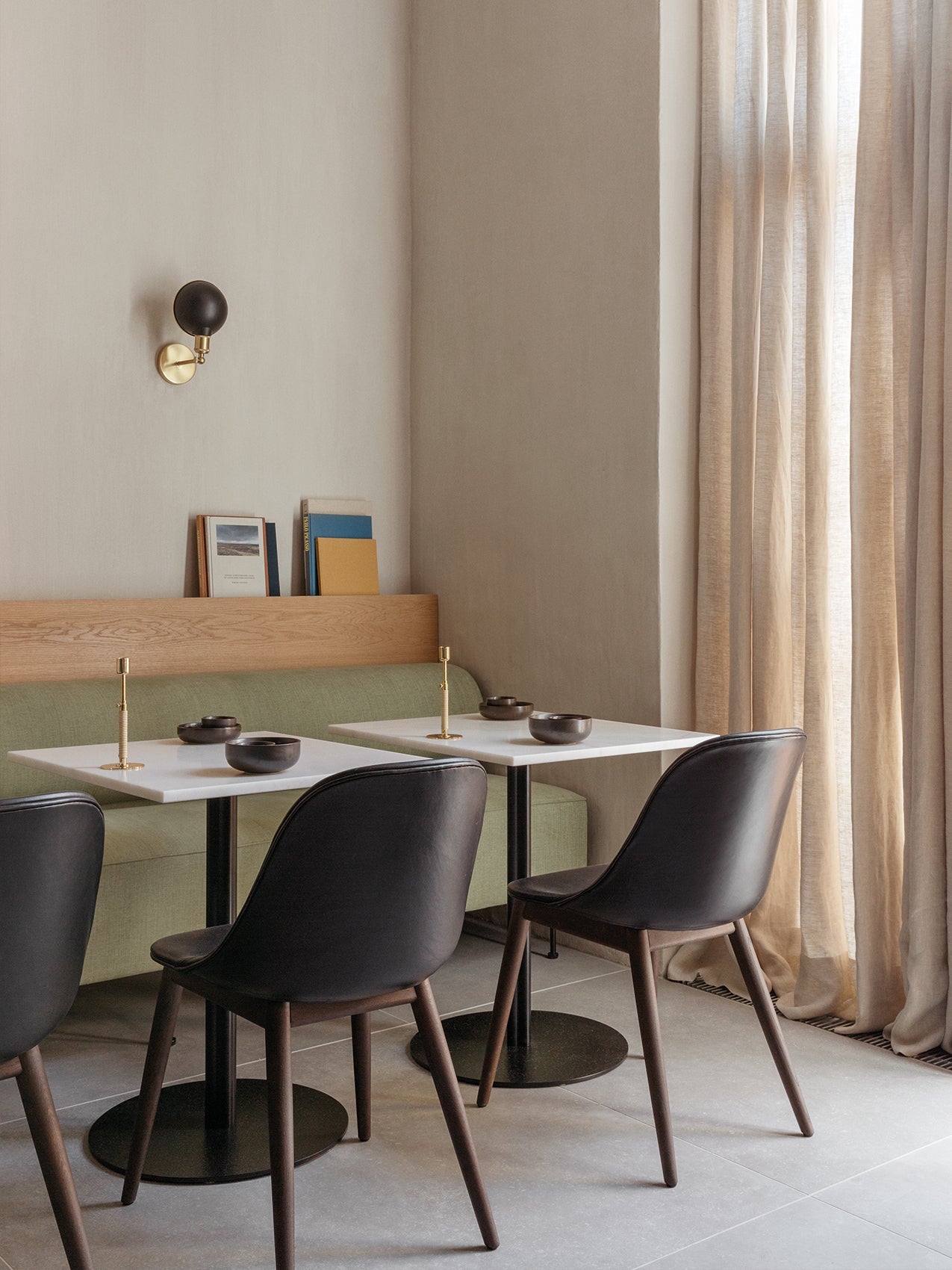 ハーバーコラムテーブル、60x70