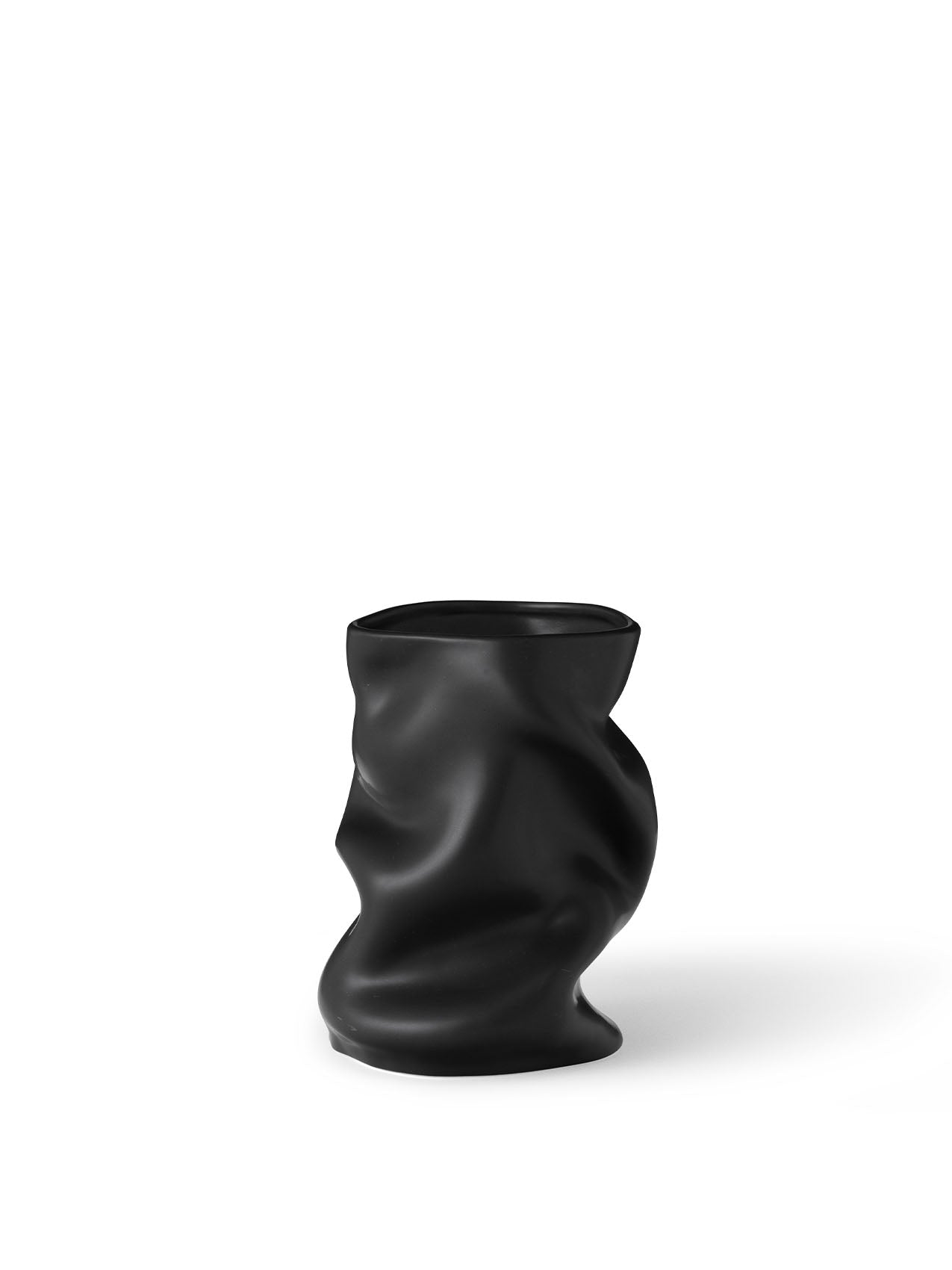 Collapse Vase by Sofia Tufvasson by Audo |今すぐ探索してください