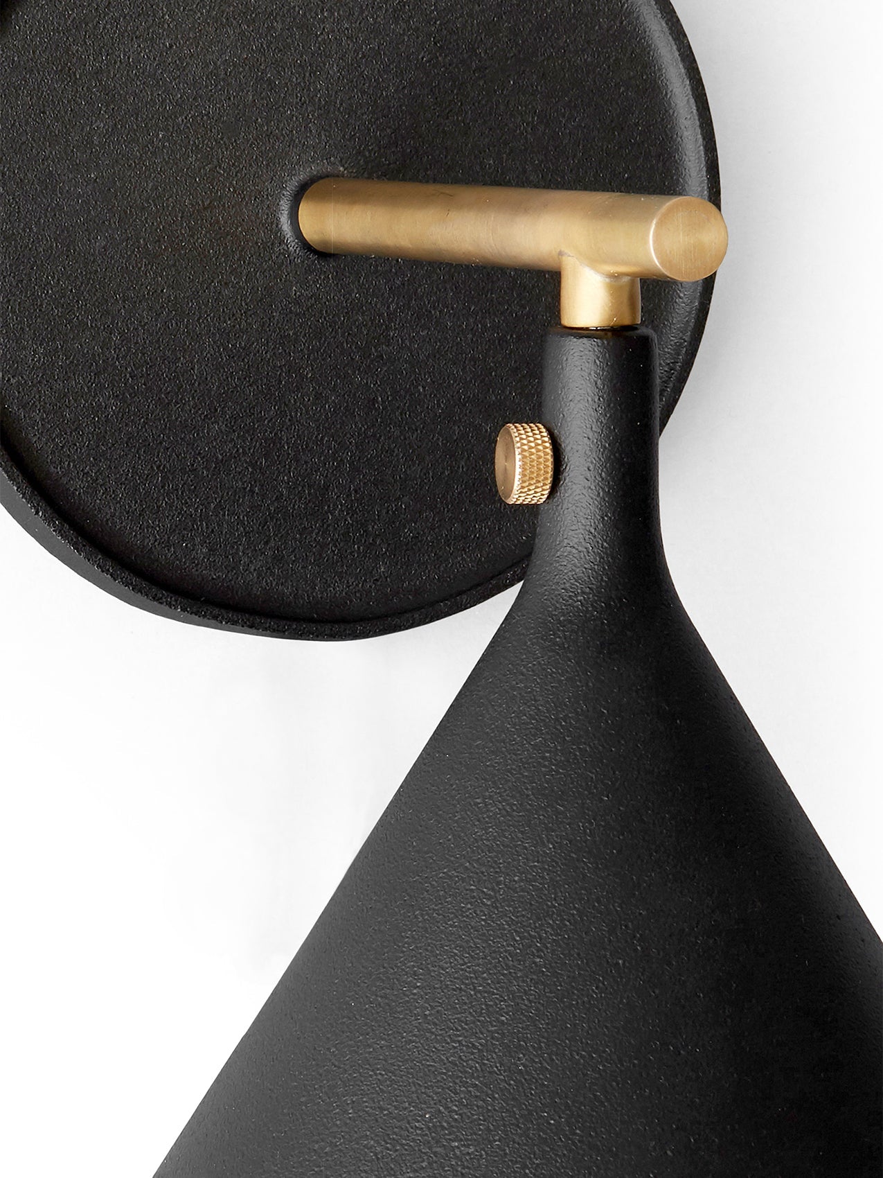 Cast Sconce ウォールランプ（ディフューザー付き、IP44） | 屋外