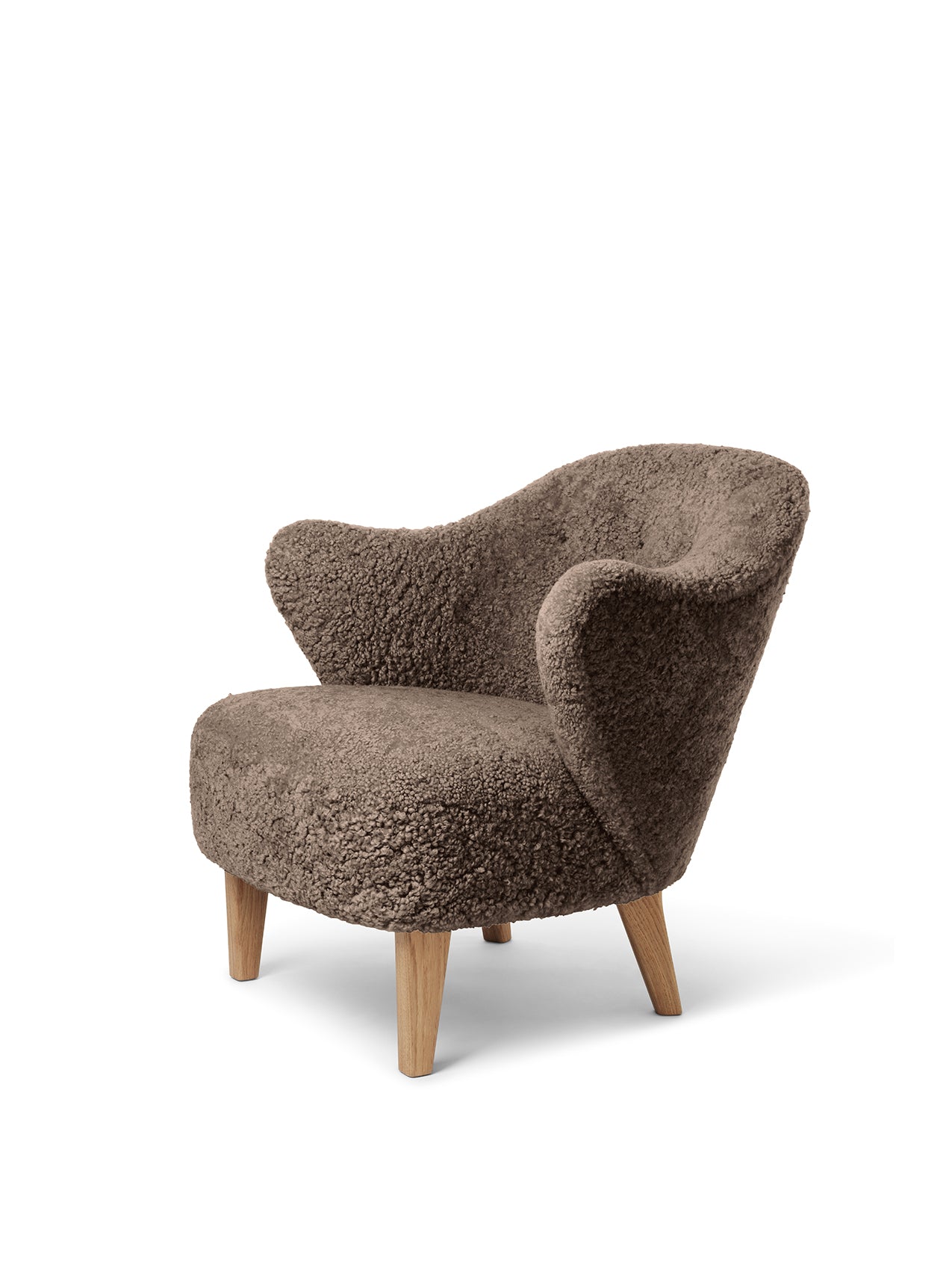 Ingeborg Lounge Chair, Sheepskin｜快適でエレガントなデザイン｜Audo