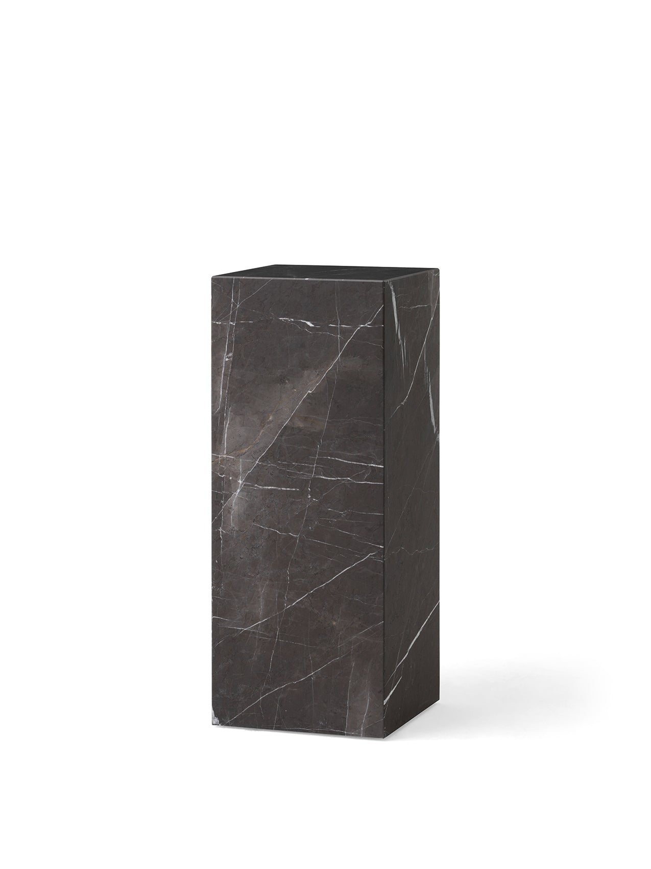 Plinth Pedestal by Norm Architects｜コレクションを見る