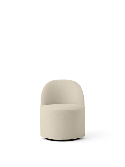 Front view of the Tearoom Club Chair with Swivel, featuring a loose cover in a textured, off-white Logan Jasmine fabric.