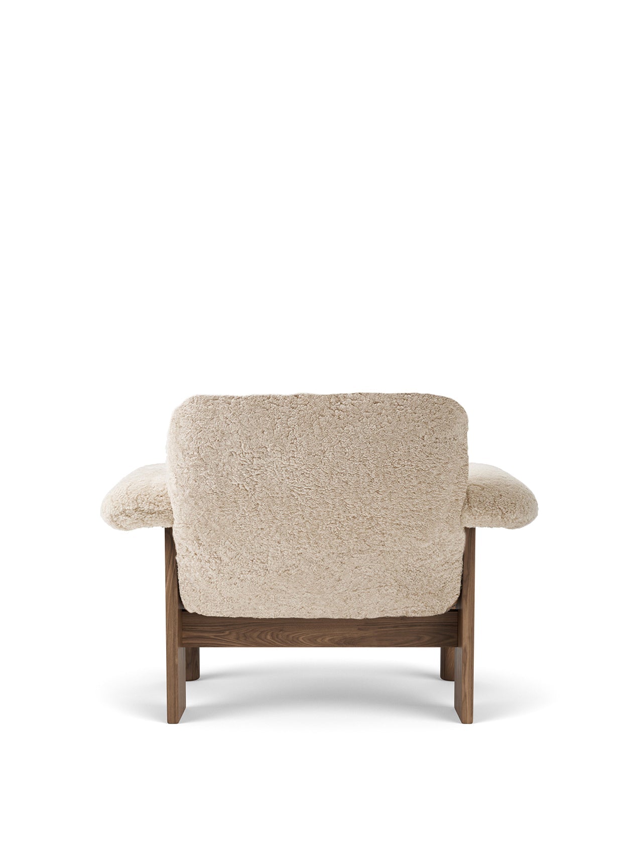Brasilia Lounge Chair, Low Back｜シープスキン張りのラウンジチェア
