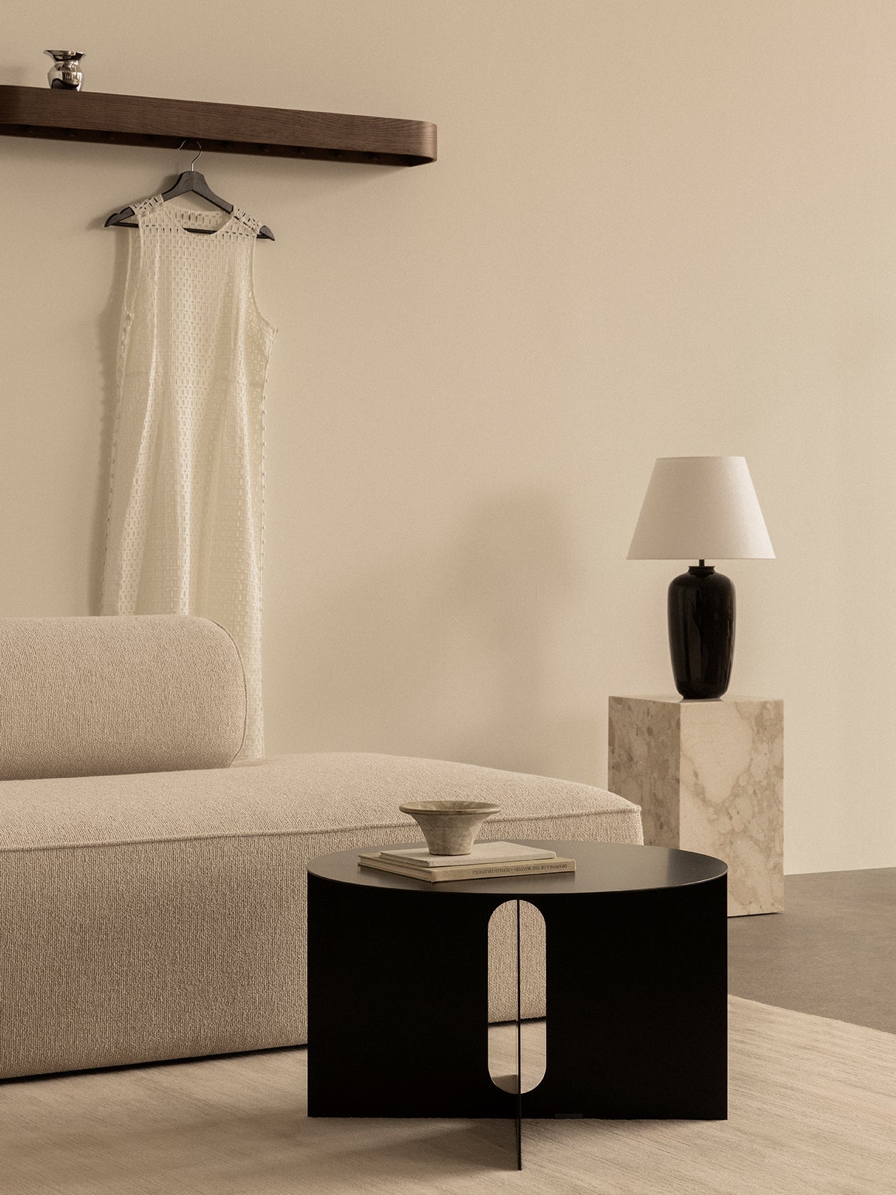 Epoch Shelf with Rack, 118 cm