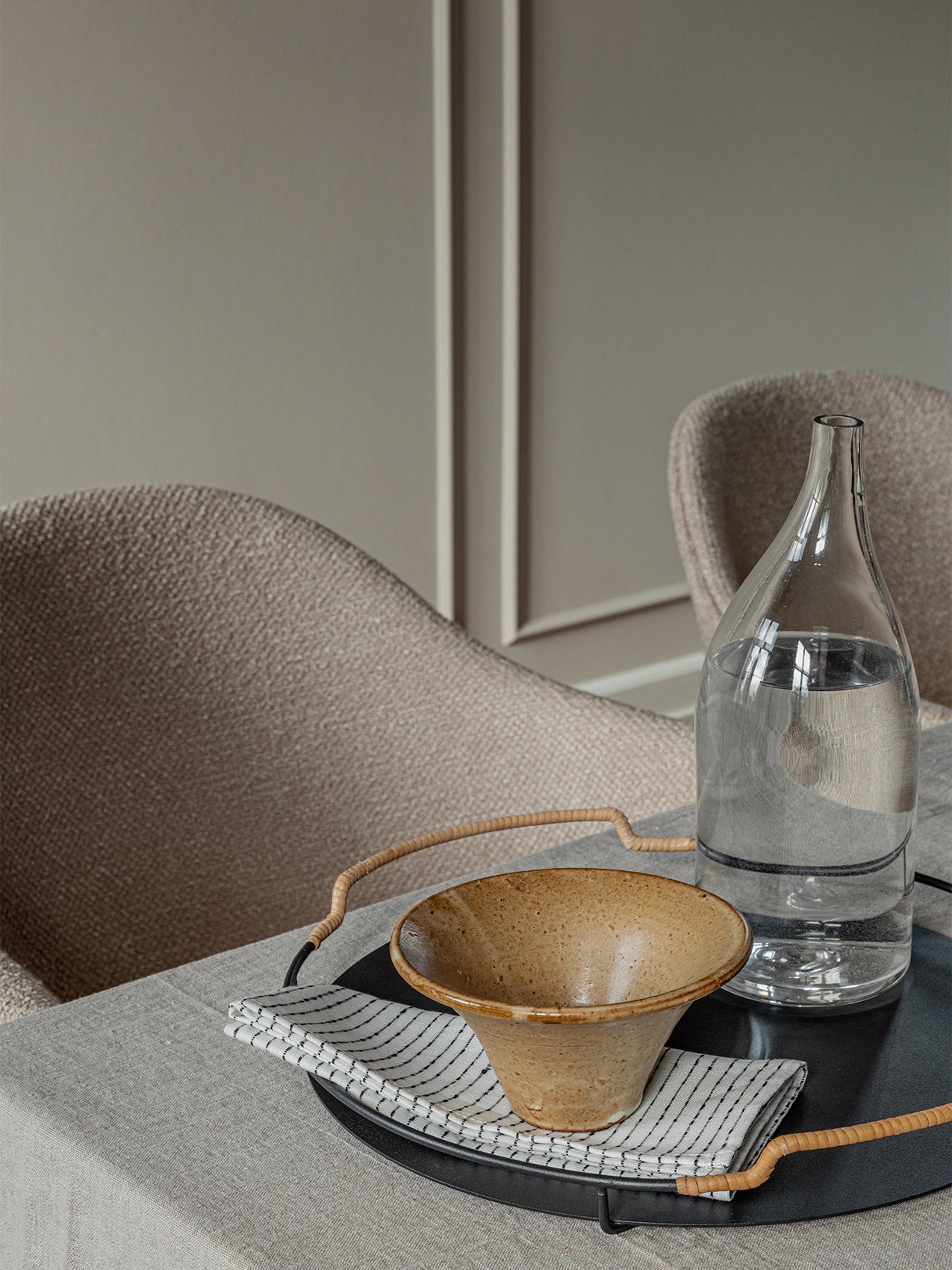 Strandgadeカラフェ |メンツェ・オッテンシュタインによる非対称