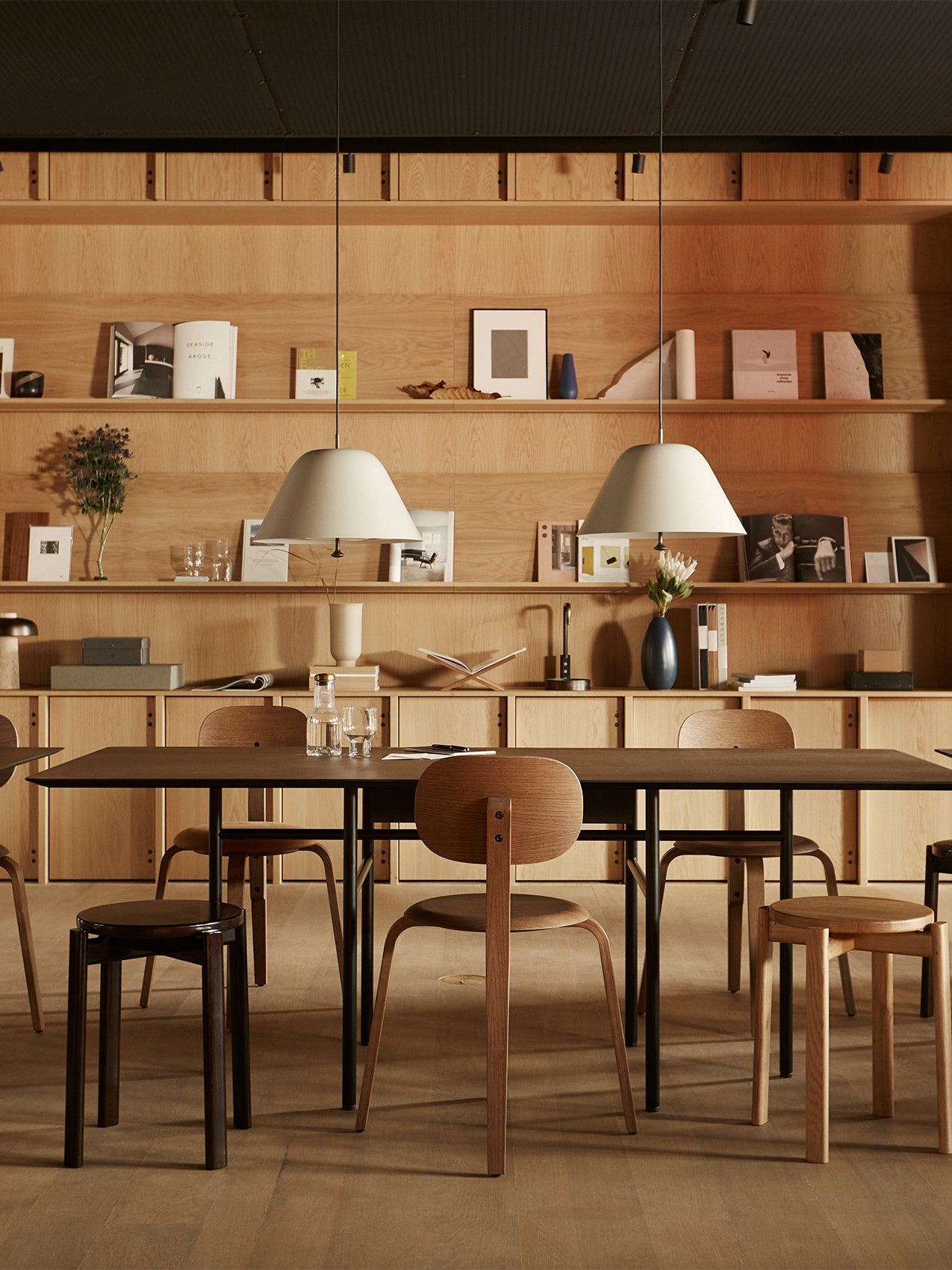 Norm Architects の Snaregade カンファレンス テーブル ｜【公式